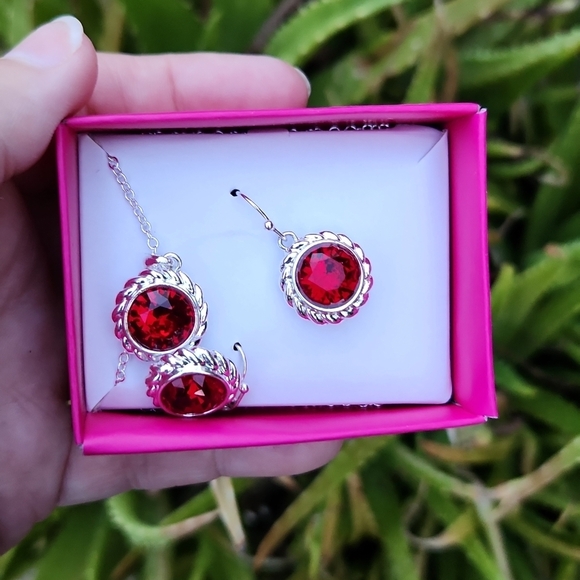Avon Jewelry - NEW! JANUARY - Birthstone Necklace & Earring  Set -  January